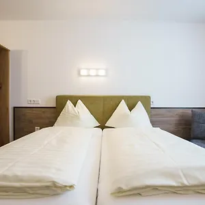 Otel Drei Kreuz ***