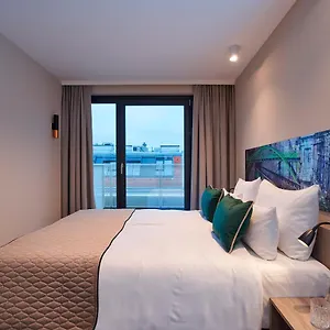 Leonardo West 4* Vienna