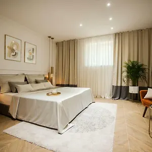Club Boutique 4* Split